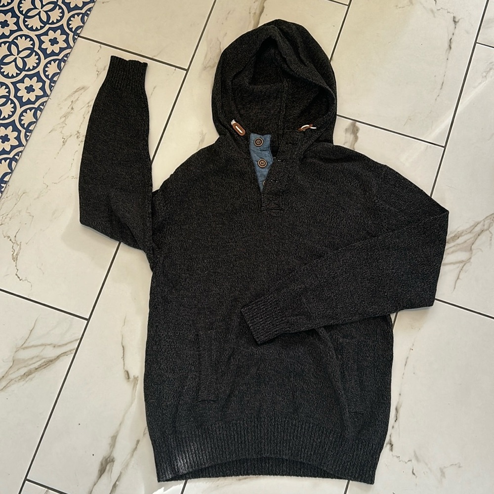 Super comfy and hooded - Ocean Current sweater
